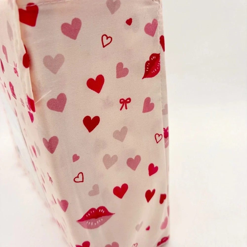 London Kaye Queen Sheet Set Pink Red Hearts Lips Bows 4 Piece Romantic Bedding